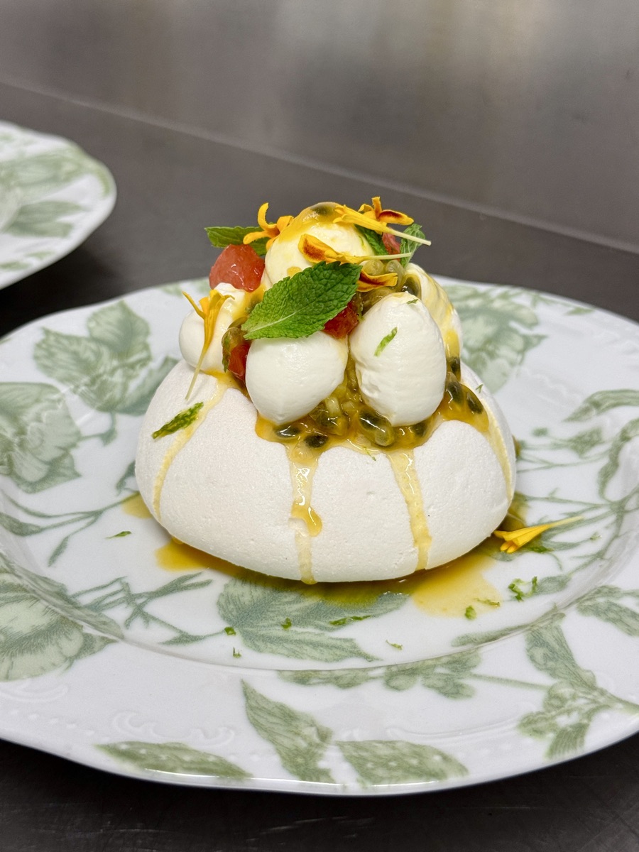 Pavlova, fruit de la passion